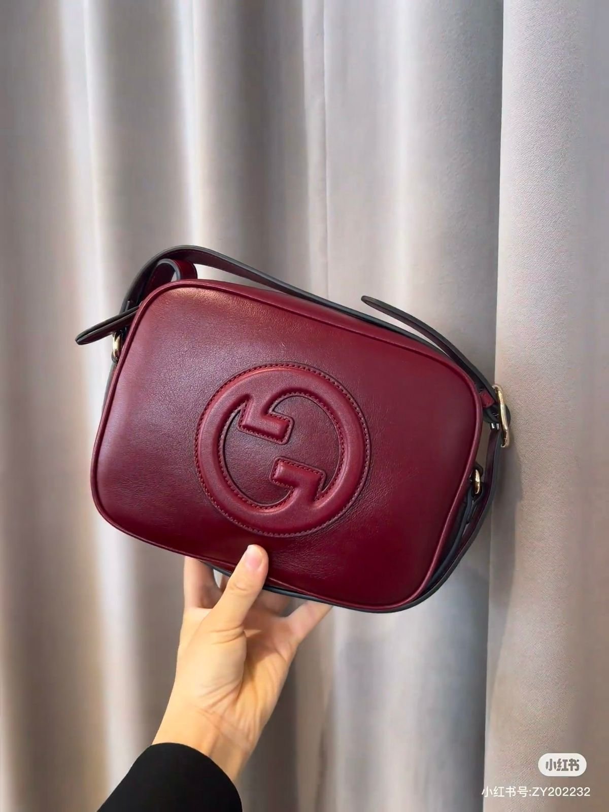 gucci mini handy